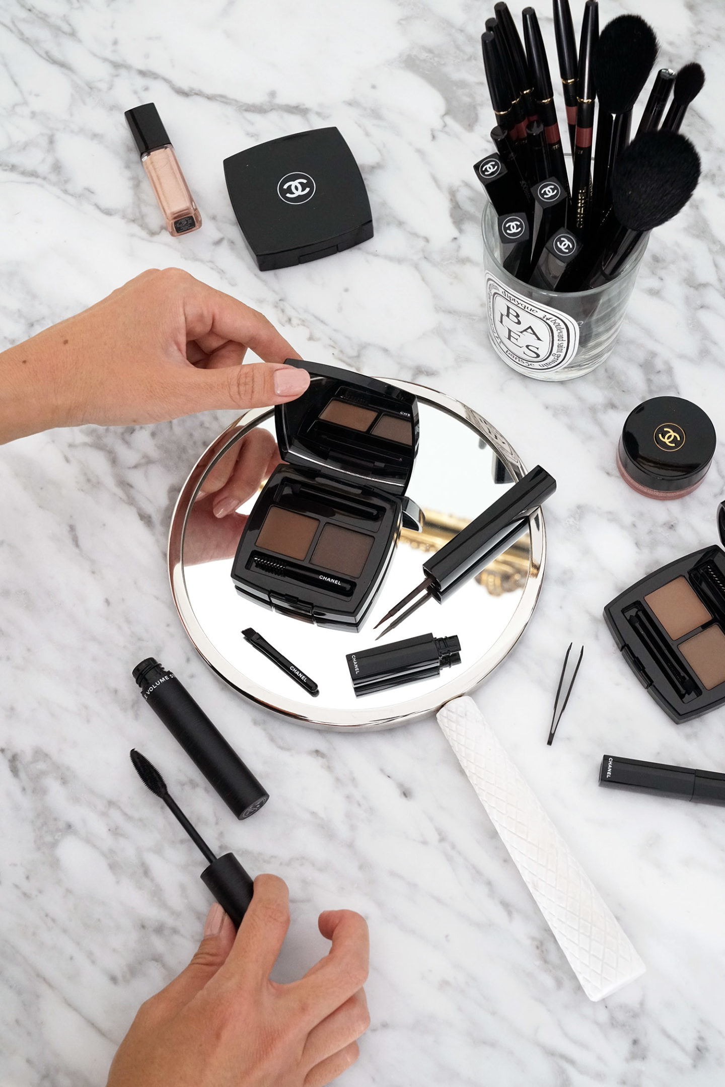 Examen de la collection des yeux Chanel 
