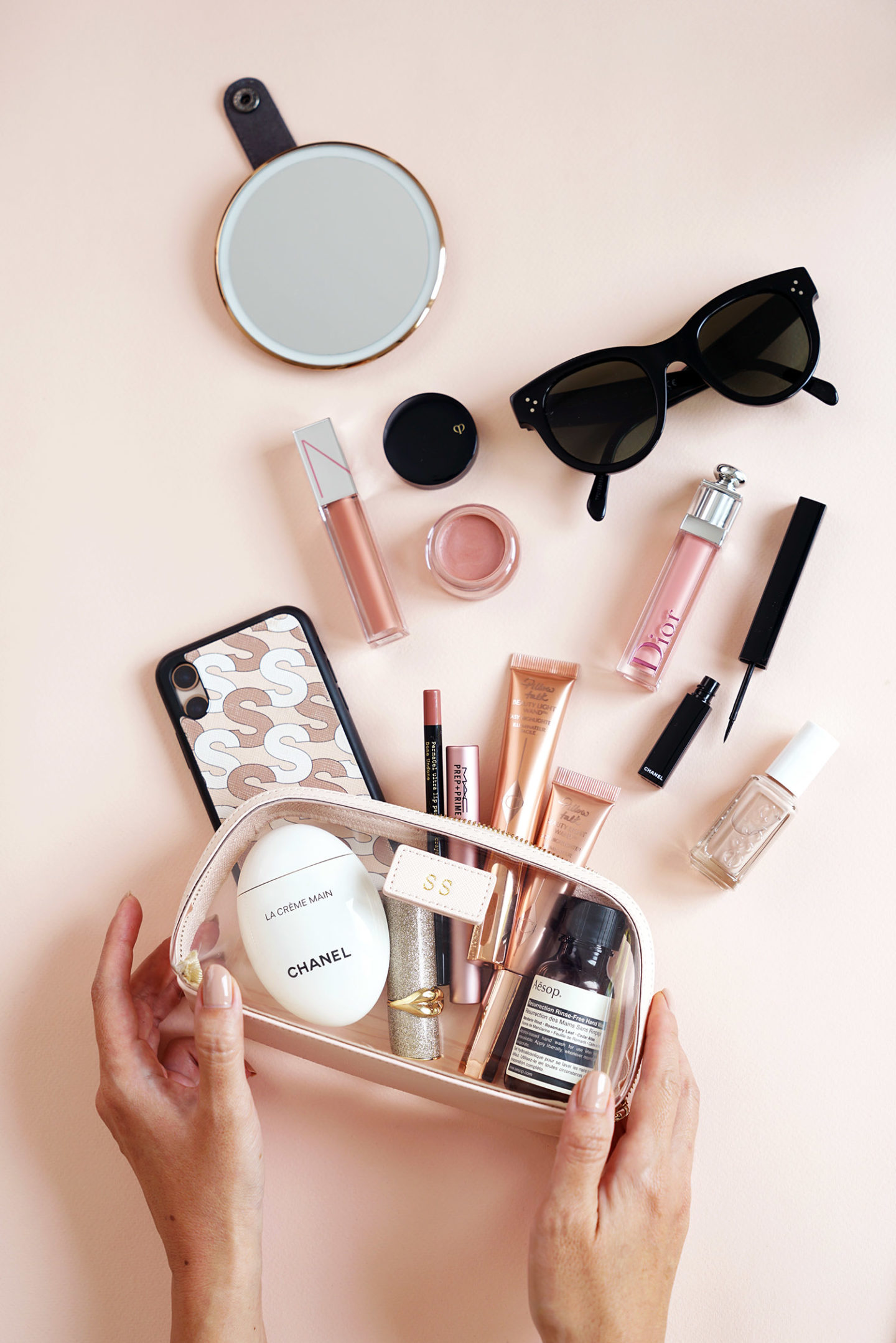 Trousse de maquillage transparente éditée quotidiennement
