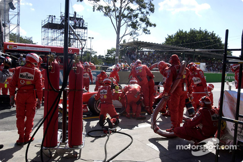 Pitstop pour Michael Schumacher