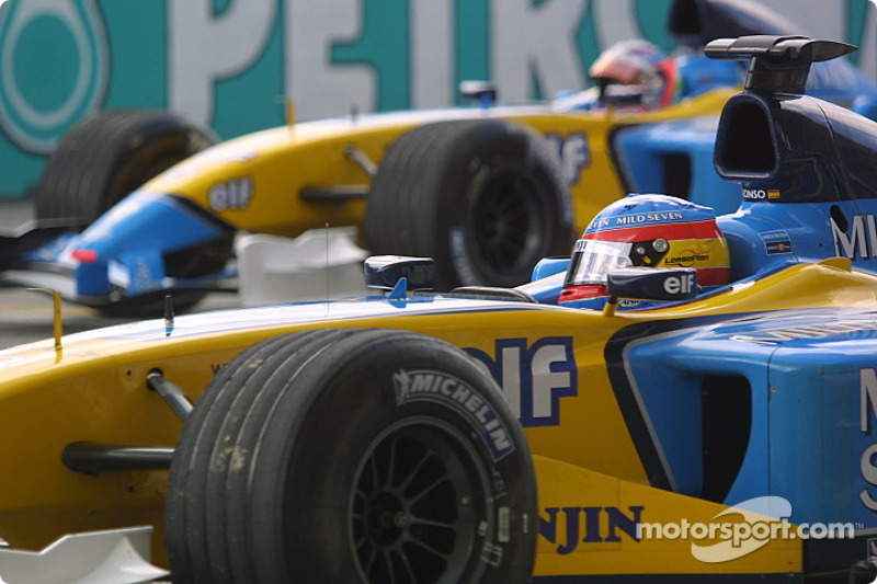 3: Fernando Alonso (Renault) 21 07 22, Malaisie 2003 