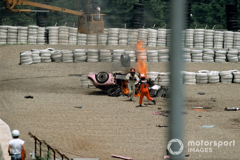 Johnny Herbert court pour aider Takao Wada