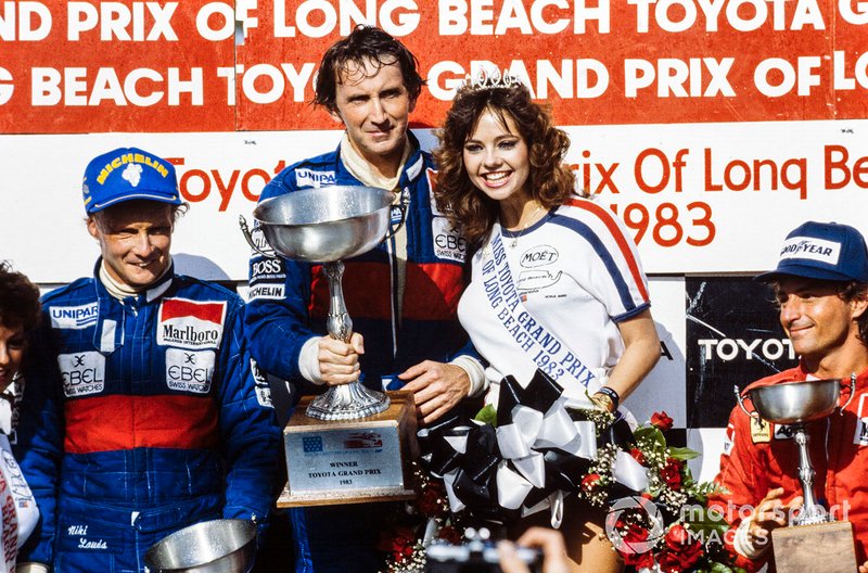 Podium: vainqueur John Watson, deuxième place Niki Lauda, ​​troisième place René Arnoux