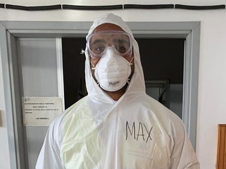 Le flanc italien Maxime Mbanda combat la peur de persister en tant que volontaire dans la bataille pour vaincre le coronavirus