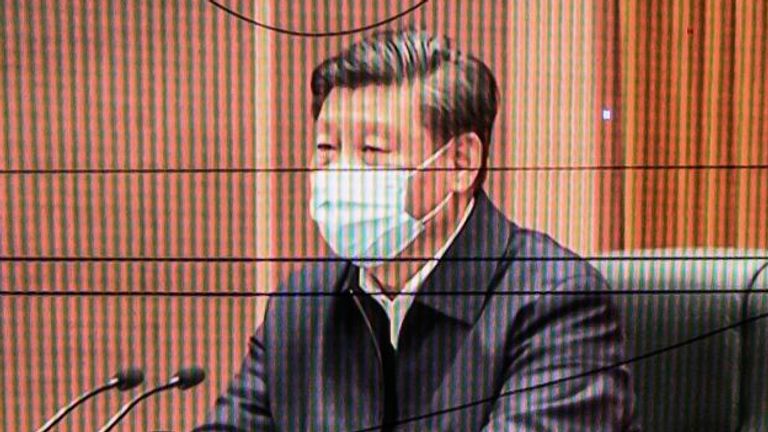 Xi Jinping porte un masque lors de son apparition à Wuhan