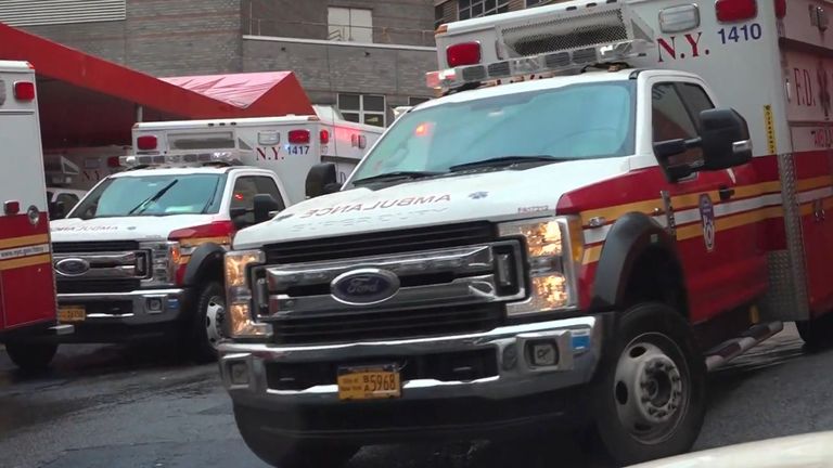 Un médecin de New York a décrit les conditions dans son hôpital comme étant «apocalyptiques».