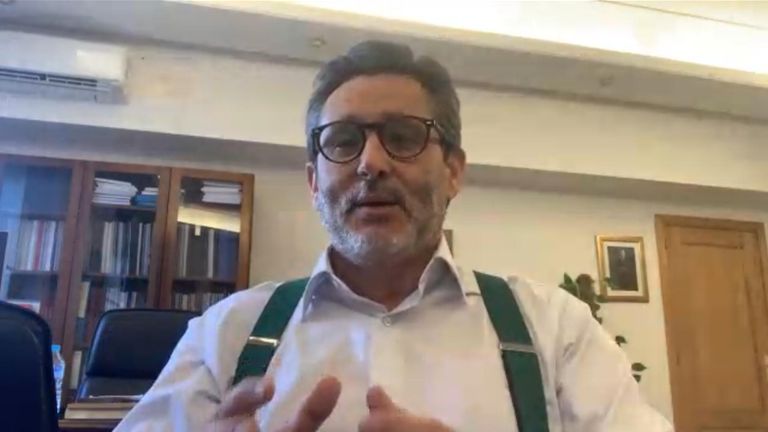 Le professeur Julio Mayol craint qu'un grand nombre de travailleurs de la santé en Espagne ne soient infectés 