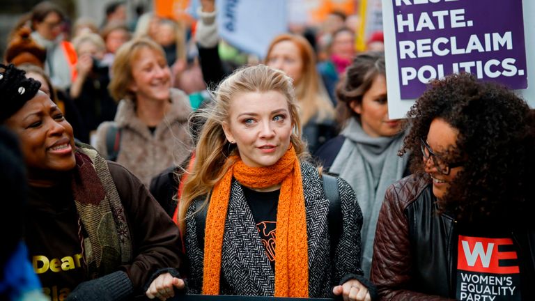 L'actrice de Game of Thrones, Natalie Dormer, a déclaré que les écarts de rémunération entre les sexes étaient `` ridicules ''.