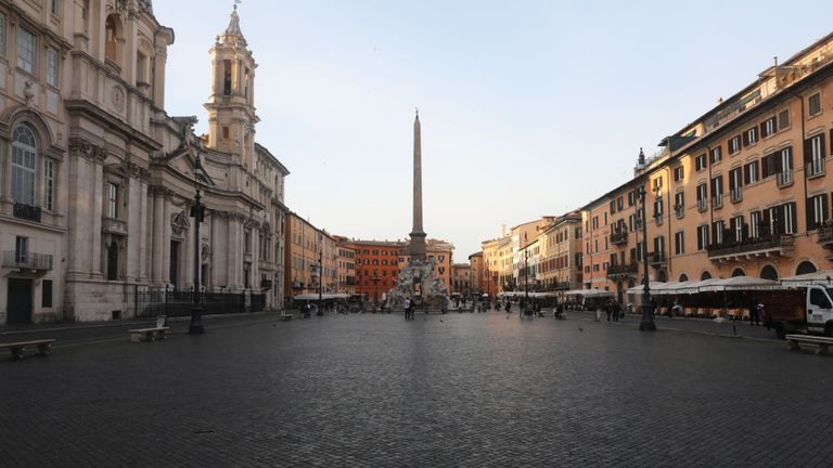 Piazza Navona à Rome déserte 