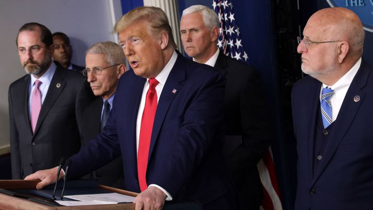 Donald Trump a confirmé la première mort américaine du coronavirus. 