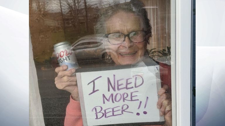 Olive Veronesi a également laissé un indice sur le type de bière qu'elle aime. Photo: KDKA
