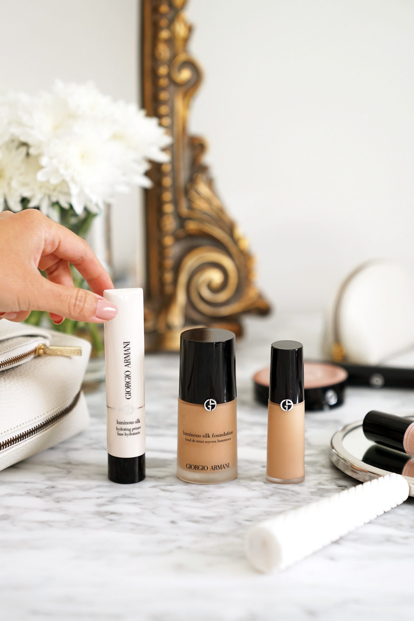 Armani Luminous Silk Foundation Correcteur et apprêt