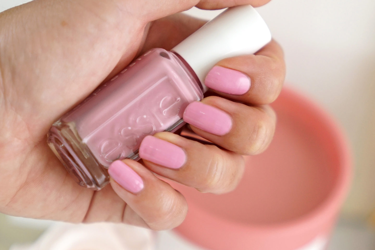 Essie Expressie dans le fuseau horaire