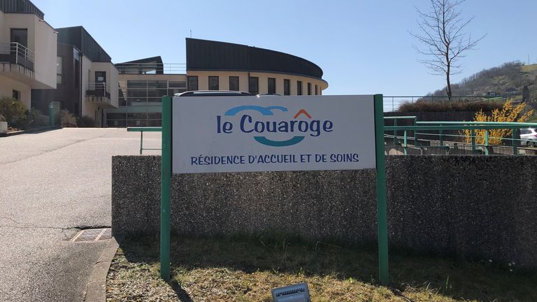 Dans une maison de soins du village, 25 habitants sont décédés