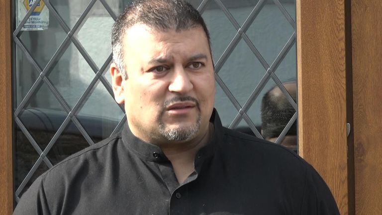 Le frère de Shabnum Sadiq, la mère britannique de 5 enfants décédée avec COVID-19 au Pakistan, s'adresse à Sky News.