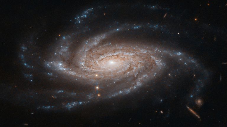 La galaxie spirale NGC 2008 capturée par le télescope spatial Hubble. Photo: NASA