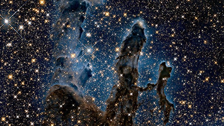 Les piliers de la création de la nébuleuse de l'aigle, capturés dans l'infrarouge par le télescope spatial Hubble. Photo: NASA