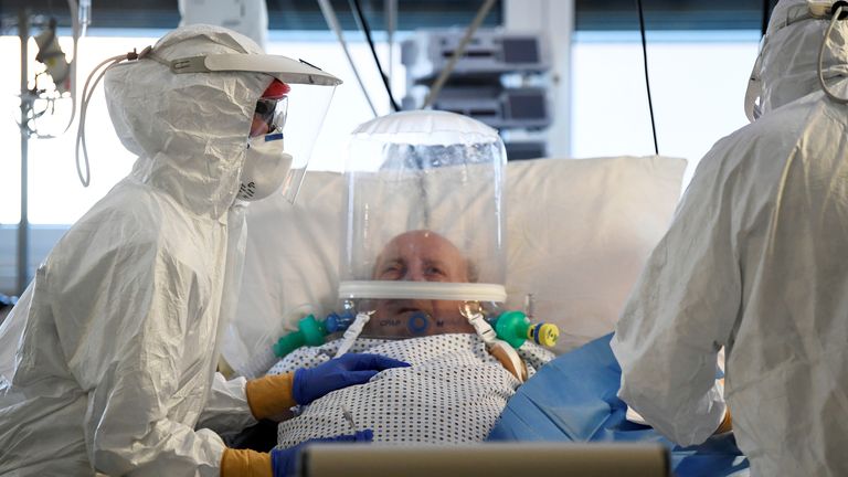 Pour le neuvième jour consécutif, le nombre de patients admis en réanimation en Italie est en baisse