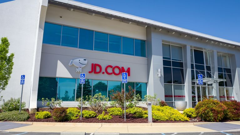 Façade avec logo au siège de la Silicon Valley de la société de commerce électronique chinoise Jingdong, anciennement 360buy, ou JD.com, Mountain View, Californie, 3 mai 2019