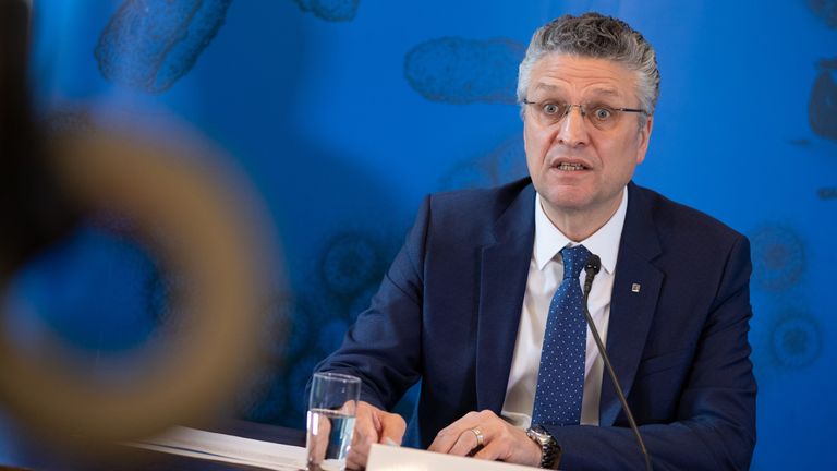 Lothar Wieler, président de l'Institut Robert Koch, agence allemande pour le contrôle des maladies infectieuses, lors d'une conférence de presse