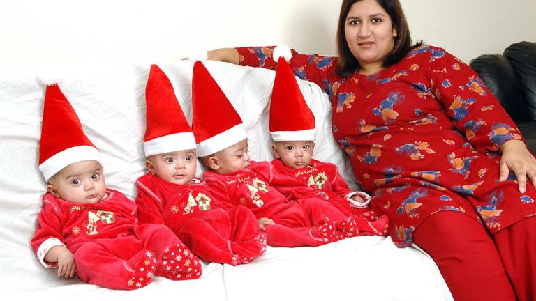 Les quadruplés de Mme Sadiq sont maintenant des adolescents
