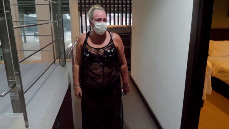 Lorraine Ramsay et son partenaire sont bloqués en Thaïlande