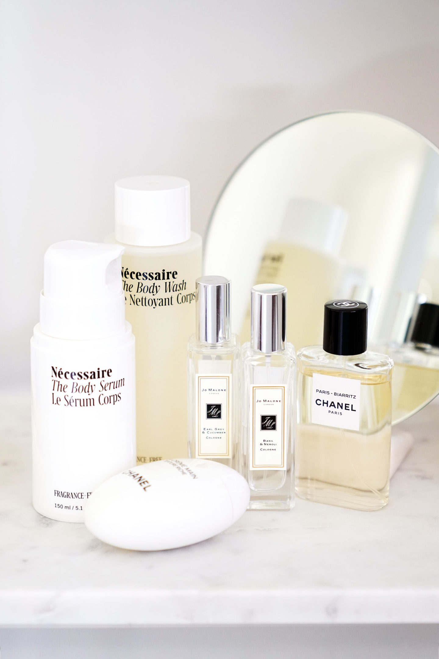 Meilleurs soins corporels et parfums nécessaires et Jo Malone