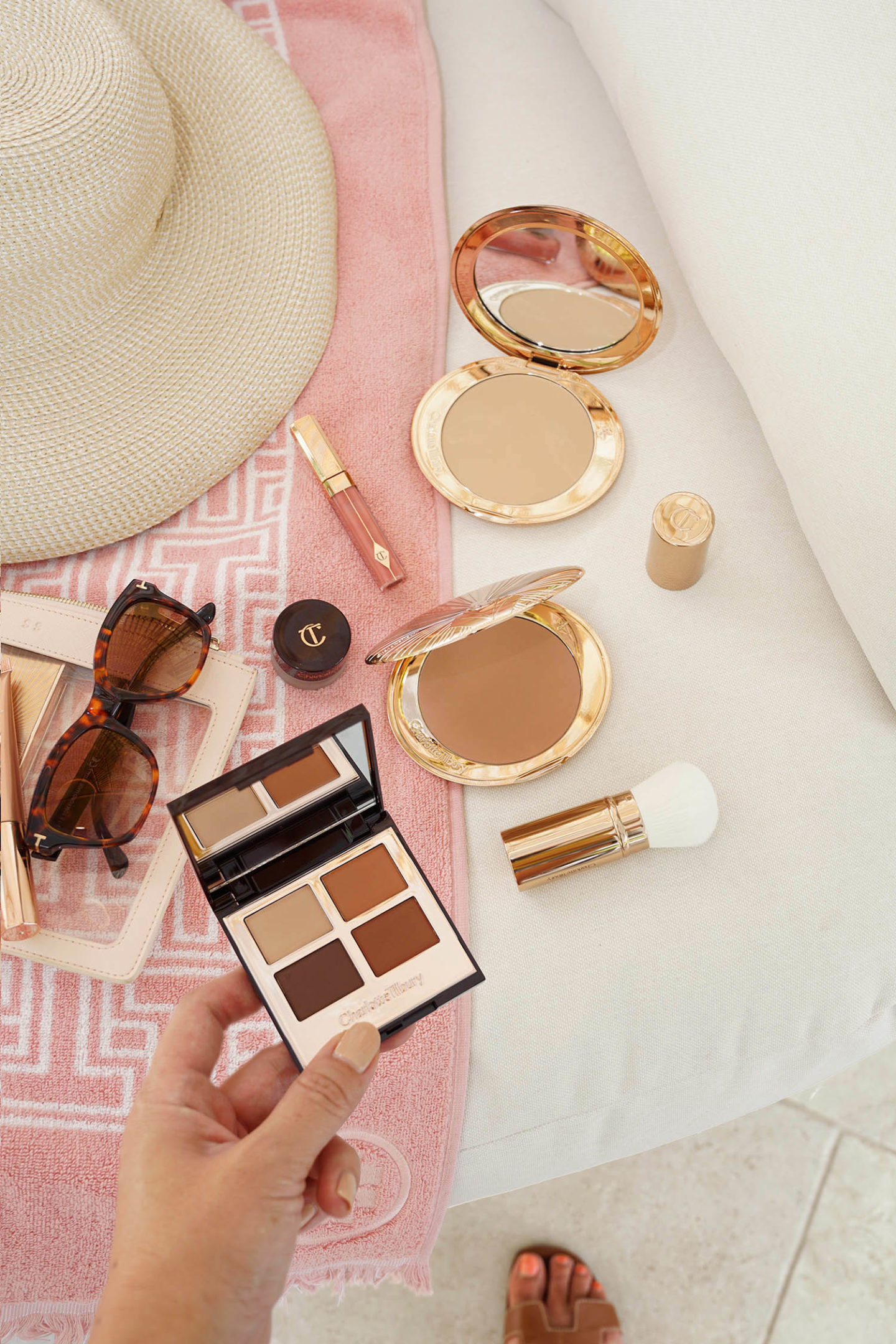Charlotte Tilbury Airbrush Bronzer, Air-Brush + Desert Haze | The Beauty Look Book