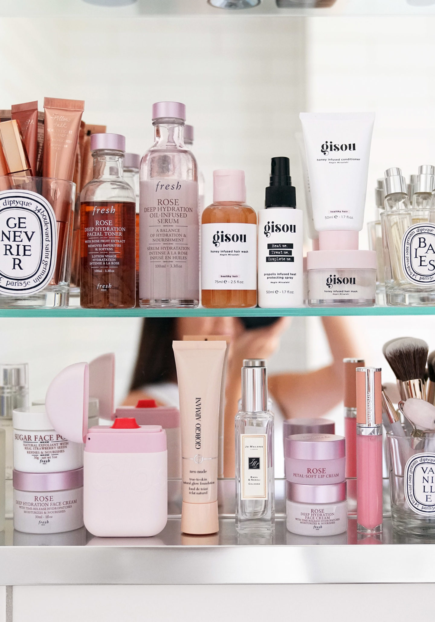 May New Beauty lance une étagère de beauté