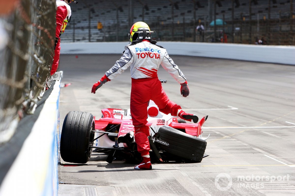 Ralf Schumacher, botte sa Toyota TF105