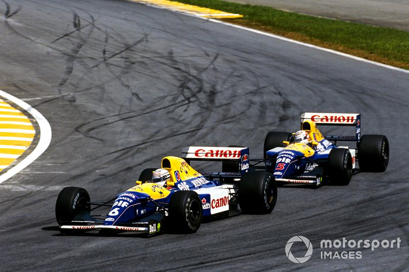 Riccardo Patrese, Williams FW14B Renault, mène Nigel Mansell, Williams FW14B Renault