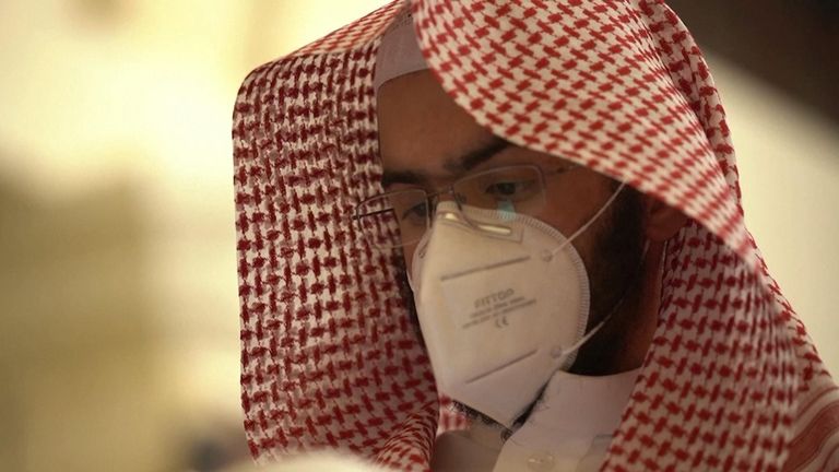 Les mosquées d'Arabie saoudite ont ouvert leurs portes aux fidèles dimanche 31 mai pour la première fois en plus de deux mois, alors que le royaume assouplissait les restrictions de mouvement pour freiner la propagation du coronavirus.