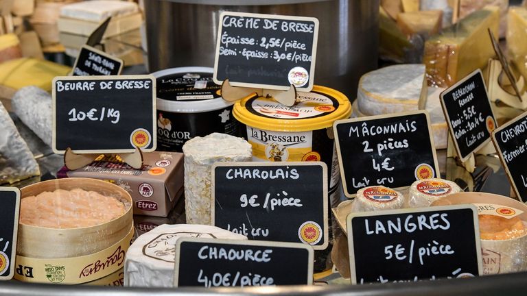 Il y a un surplus de fromage en France