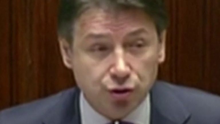Giuseppe Conte dit que ce n'est pas le moment des fêtes
