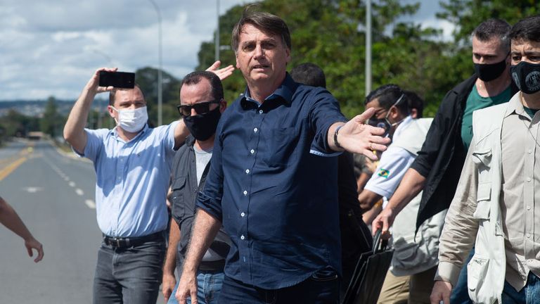 Le président brésilien Jair Bolsonaro est à la tête d'un pays qui compte désormais le deuxième plus grand nombre de cas de COVID-19 au monde