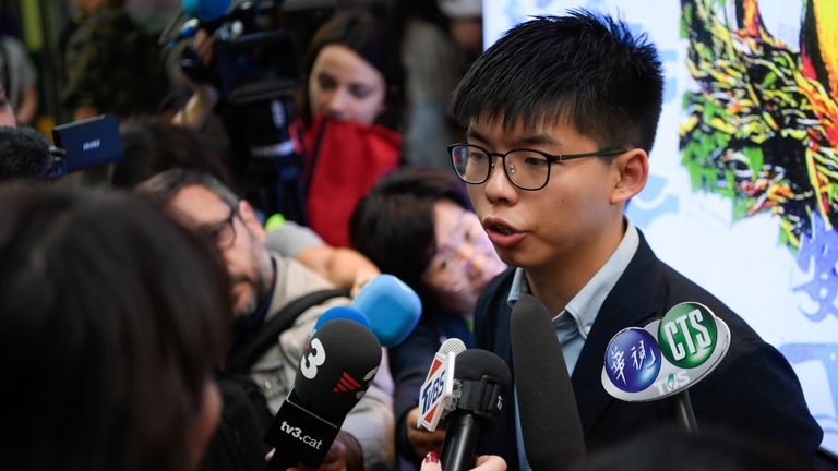 Le militant pour la démocratie Joshua Wong (photographié en novembre) a défendu les manifestations d’aujourd’hui 