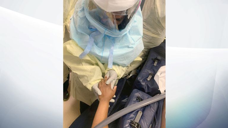Zenobia a pu visiter Leilani à l'hôpital