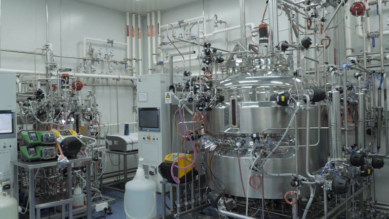 À l'intérieur de la société de biotechnologie basée à Pékin Sinovac, où des travaux sont en cours pour créer un vaccin contre les coronavirus