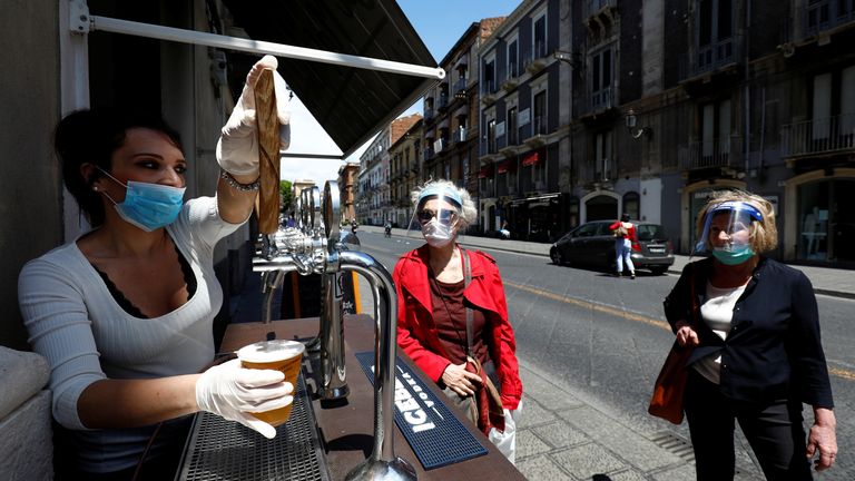 Les bars ont provisoirement rouvert en Italie