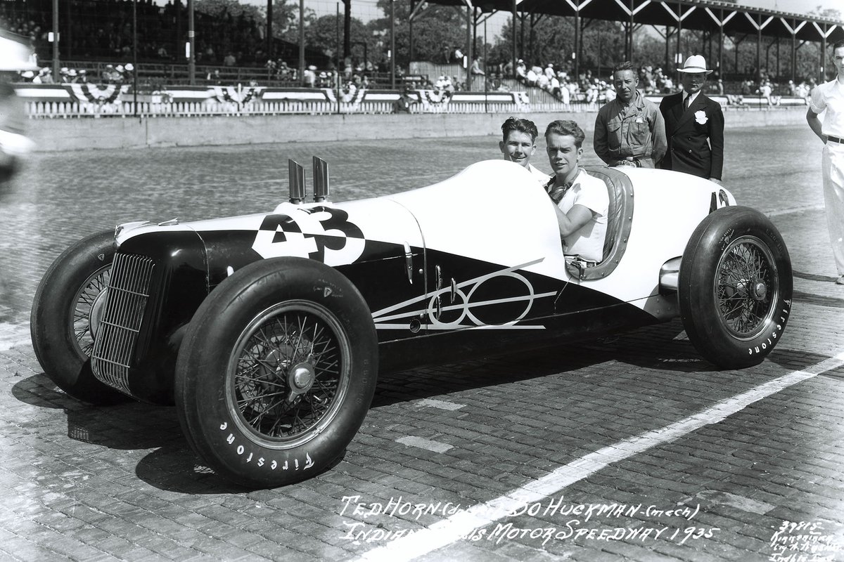 Le Miller-Ford V8 était une belle voiture, mais sa disposition mécanique serait sa chute. 