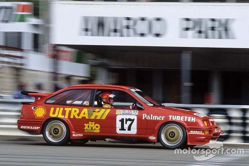 Shell et Dick Johnson Racing