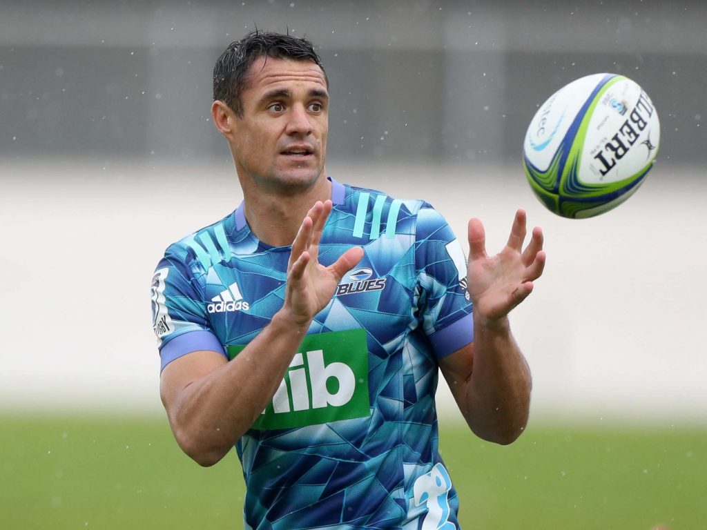 Dan Carter fait un choc aux Blues alors qu’un grand Néo-Zélandais poursuit sa carrière à 38 ans