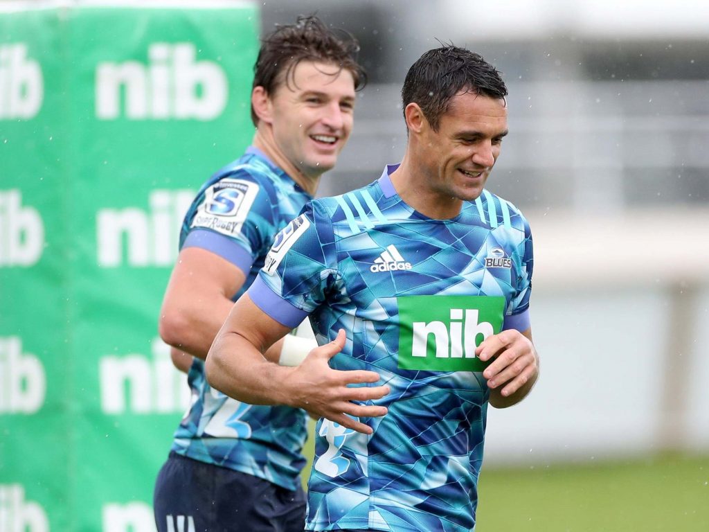 Dan Carter a reçu un avertissement féroce après avoir rejoint les Blues – par son père soutenant les croisés