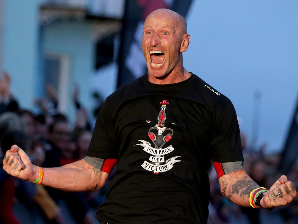 Après des années de lutte contre la stigmatisation et de record, Gareth Thomas profite de l’occasion pour ne rien faire
