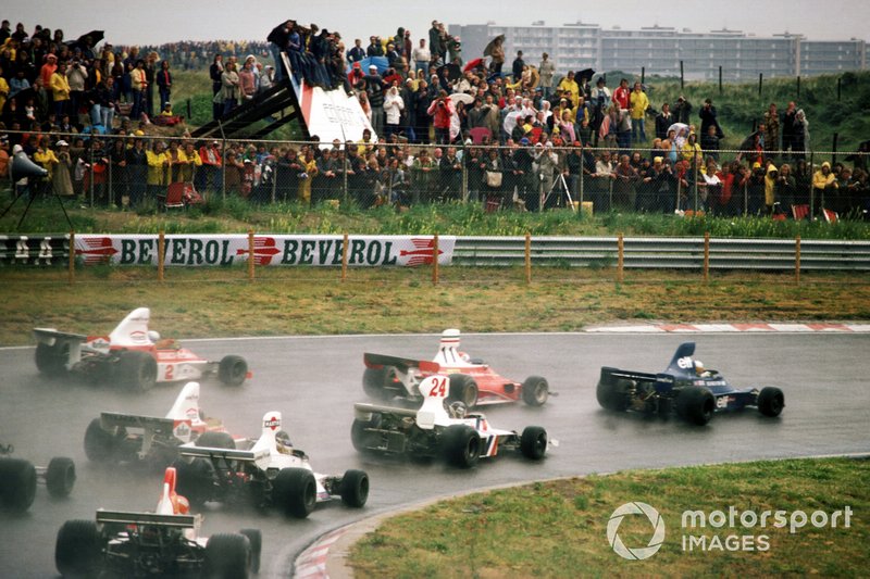 Jody Scheckter, Tyrrell 007 mène au départ
