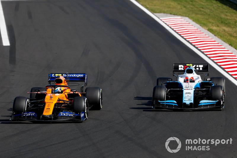 Lando Norris, McLaren MCL34, mène Robert Kubica, Williams FW42