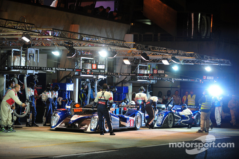 # 8 Peugeot Sport Total Peugeot 908: Franck Montagny, Stéphane Sarrazin, Nicolas Minassian