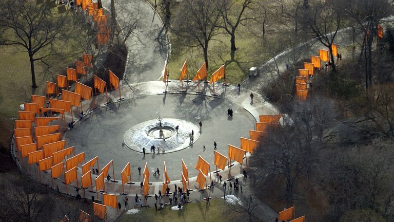 Vue aérienne des artistes Christo et Jeanne-Claude 