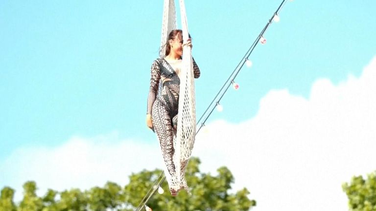 Un cirque drive-in a ouvert en Allemagne