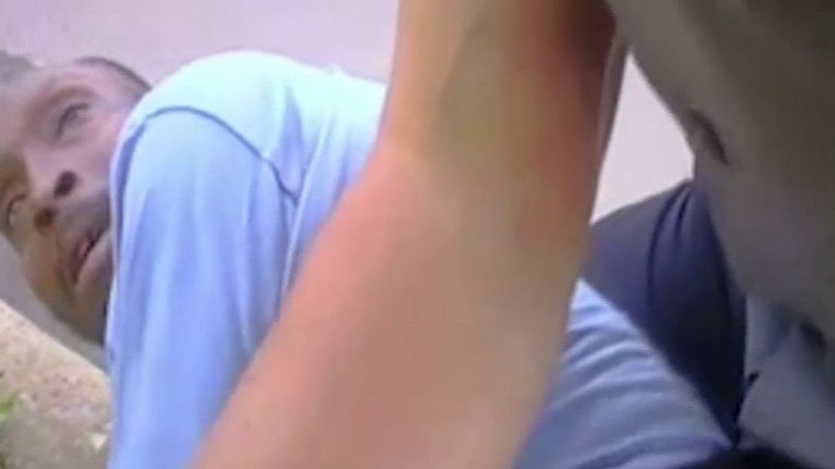 Derrick Scott a été entendu dire qu'il ne pouvait pas respirer