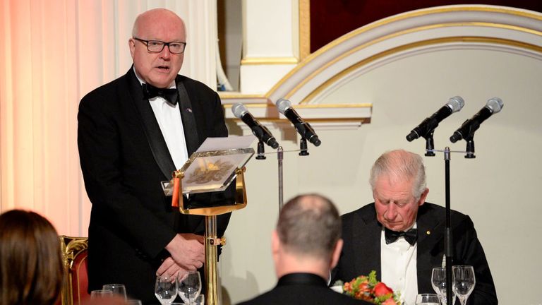 Le haut-commissaire australien George Brandis, lors d'un dîner avec le prince Charles en mars, a déclaré que le Royaume-Uni et l'Australie pouvaient être des alliés de la démocratie